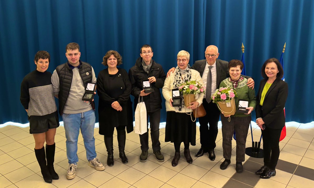 𝐋𝐀𝐘-𝐒𝐀𝐈𝐍𝐓-𝐂𝐇𝐑𝐈𝐒𝐓𝐎𝐏𝐇𝐄 tweet media