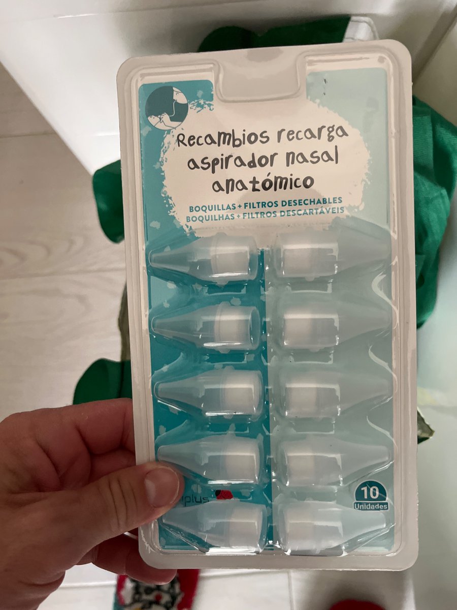 RaulOldfield's tweet photo. @Mercadona esto se considera artículo de lujo y yo no lo sé, porque por el precio que va… menos mal que es algo para niños, será que tiene la culpa la guerra… ah no…será que como es temporada de más resfriados abusamos #mercadonaYAteVALE https://t.co/oueaVI63iT
