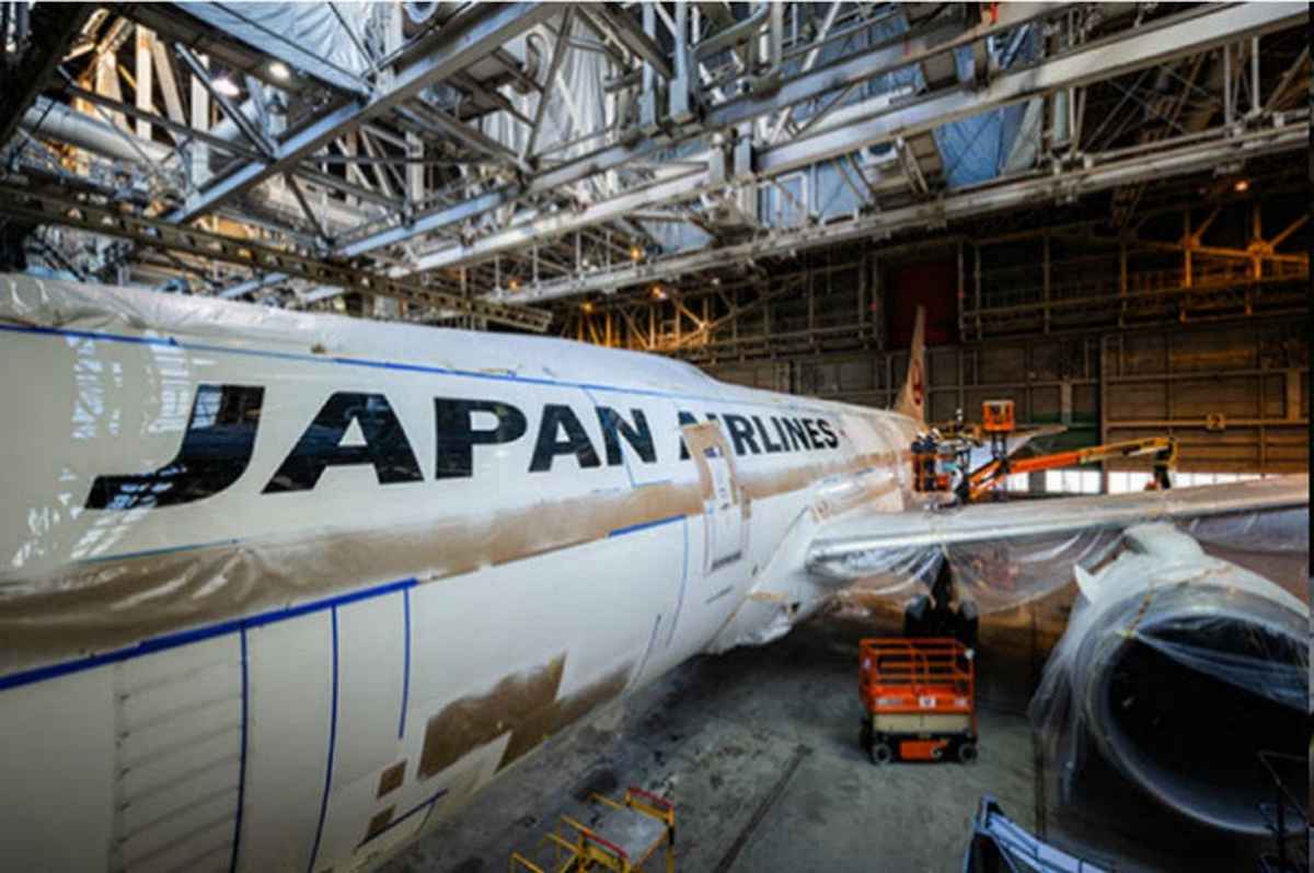 fl360aero's tweet image. JAL to become first in the world to introduce "shark skin" Paint technology on Boeing 787-9  planes to reduce air resistance.

Read More : fl360aero.com/detail/jal-to-…

#aircraft #aviation #aerodynamics