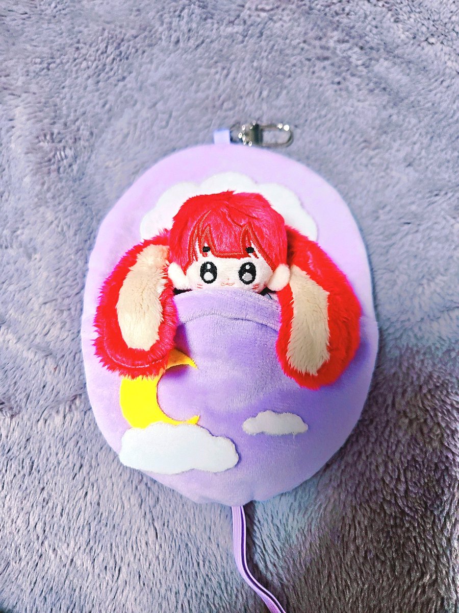 cirera_06's tweet photo. 처음 당첨된 이벤트☺️ 
침대가 생각보다 크고 포리들이 좋아해서  다행이에요🥰 
뽀리에게도 무척 잘 어울리는 10깅 침대!
한 포리씩 누워서 사진 찍고 제일 잘 나온 사진 추려서 올려보아요..🩷
이벤트 열어주셔서 감사합니다!!😆
새해 복 많이 받으세요🙂‍↕️❣️
@studio_q_2030 https://t.co/aYxlEYkLeh