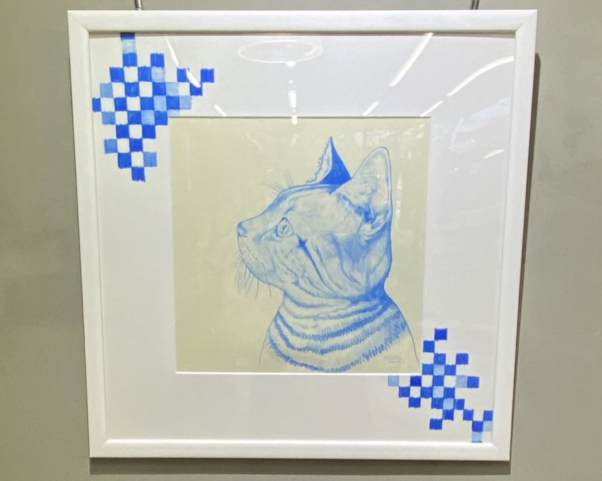 刺繍バッグのBall and Chainの店舗が表参道にオープン！開店前から行列ができていて大盛況でした。D[di:]ちゃん<a href="/deethful_D/">D[di:]　ディー</a> の新作バッグの他作品も展示してありました。表参道お散歩の際はぜひ覗いてみてください🐱✨