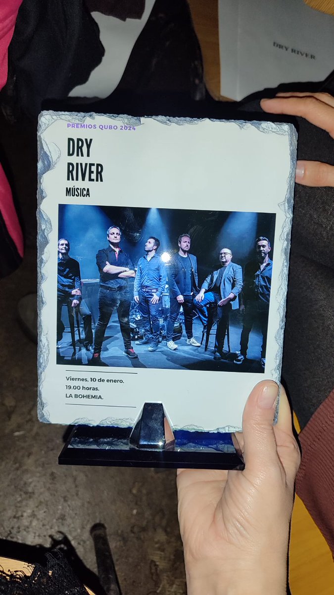 DryRiverOficial's tweet photo. Anoche asistimos a la entrega de PREMIOS QUBO 2024 en la sala La Bohemia de Castellón, dónde nos otorgaron el galardón en la categoría de música. ¡Y la verdad, estamos muy agradecidos por este reconocimiento! 

¡¡Muchas gracias!! https://t.co/hvckike774