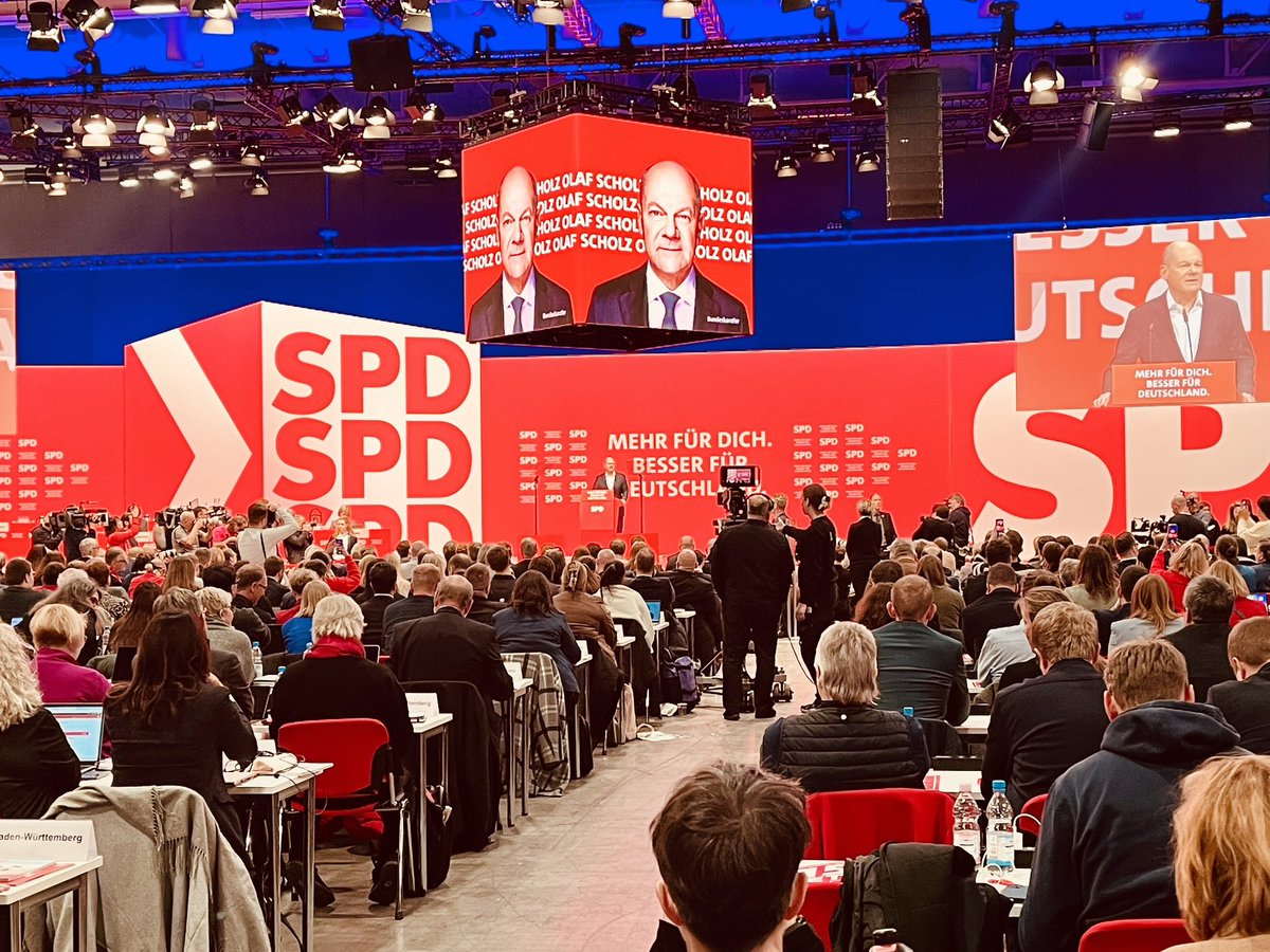 Lukas Behrendt 𝕏 (@behrendtlukas) on Twitter photo Die sozialste Politik ist die, die Wohneigentum schafft. Denn die bezahlbarste Wohnung ist die bereits bezahlte Wohnung. Der BFW ist auf dem <a href="/spdde/">SPD Parteivorstand 🇪🇺</a> -Bundesparteitag und wirbt dafür, dass alle in diesem Land sich ihr eigenes Wohneigentum leisten können! 🏗️🏡
<a href="/BFWBund/">BFW Bundesverband</a> <a href="/dsalewski/">Dirk Salewski</a> Die sozialste Politik ist die, die Wohneigentum schafft. Denn die bezahlbarste Wohnung ist die bereits bezahlte Wohnung. Der BFW ist auf dem <a href="/spdde/">SPD Parteivorstand 🇪🇺</a> -Bundesparteitag und wirbt dafür, dass alle in diesem Land sich ihr eigenes Wohneigentum leisten können! 🏗️🏡
<a href="/BFWBund/">BFW Bundesverband</a> <a href="/dsalewski/">Dirk Salewski</a>