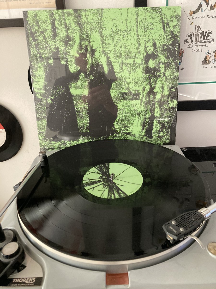 Phil_Daniels's tweet image. For those that like the sound of the hammered dulcimer and a 80s goth sound
Yn yr iaith gymraeg. Tristwch y fenywod. Hypnotic on these freezing days #tristwchyfenywod #daiawn #vinylrecords #yriaithgymraeg