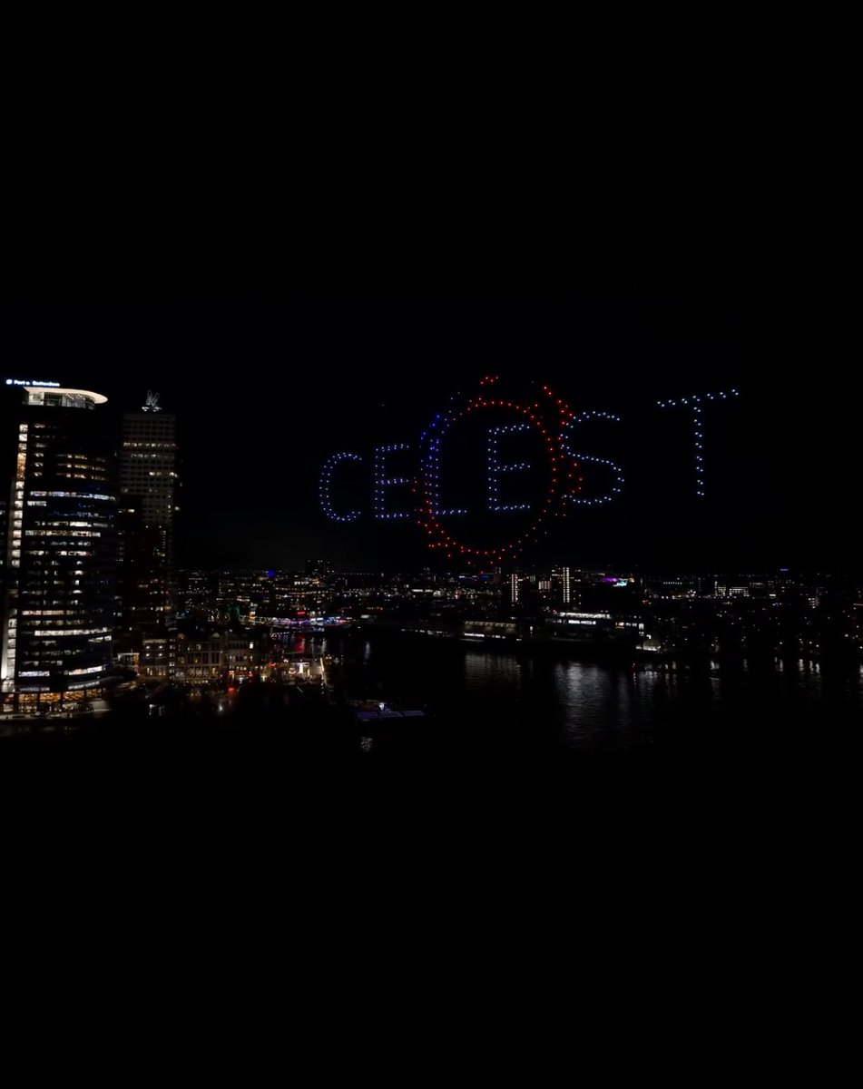 Opening van #celest boven in de <a href="/DeZalmhaven/">De Zalmhaven</a> met mooie #droneshow 

youtu.be/Jg5xrbl7o3g