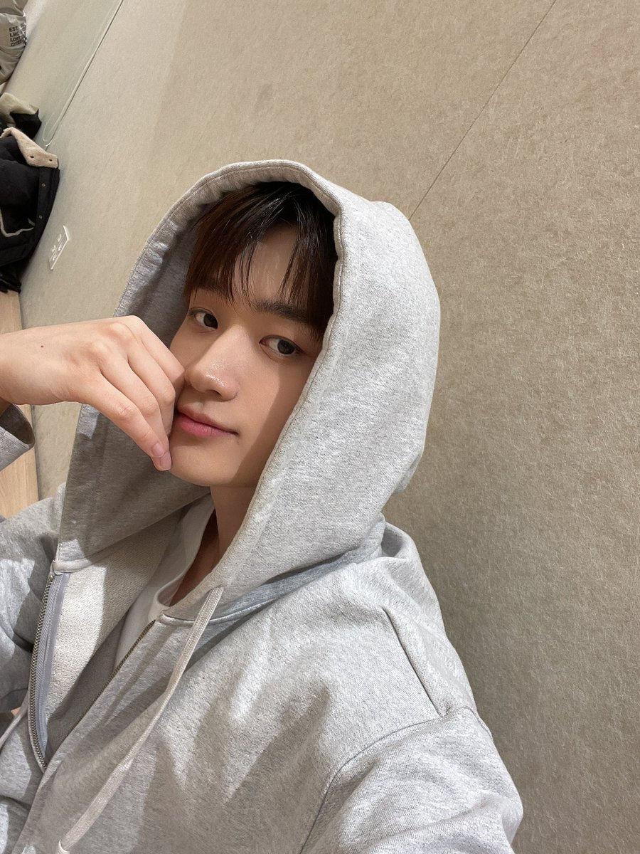 VERIVERY tweet media