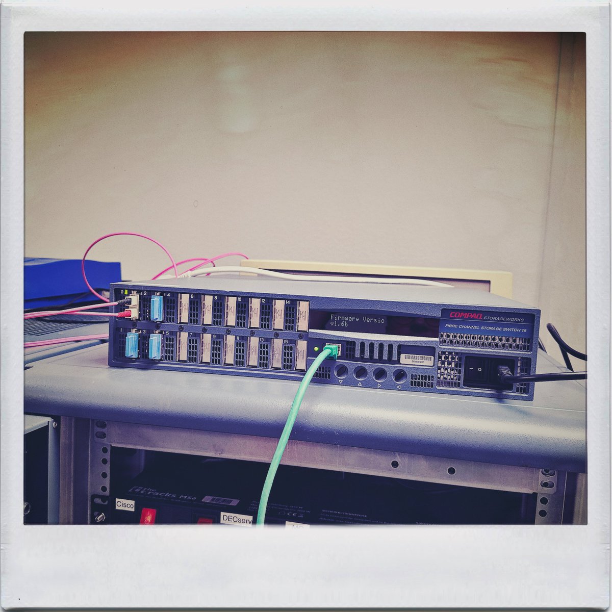 deccomputers's tweet photo. My first steps with Fibre Channel. Let's build a storage network. https://t.co/bXF5DtWWY6