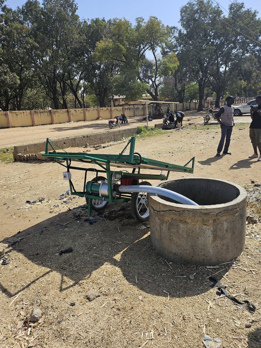 ubaidanqs's tweet photo. We have successfully tested our new invention. "Integrated Mobile Solar Irrigation System". It is a sustainable system that will serve as an empowerment to our teeming youth. This will help to provide job opportunities, reduce poverty, and guarantee food security. https://t.co/1hIGpEkvMW