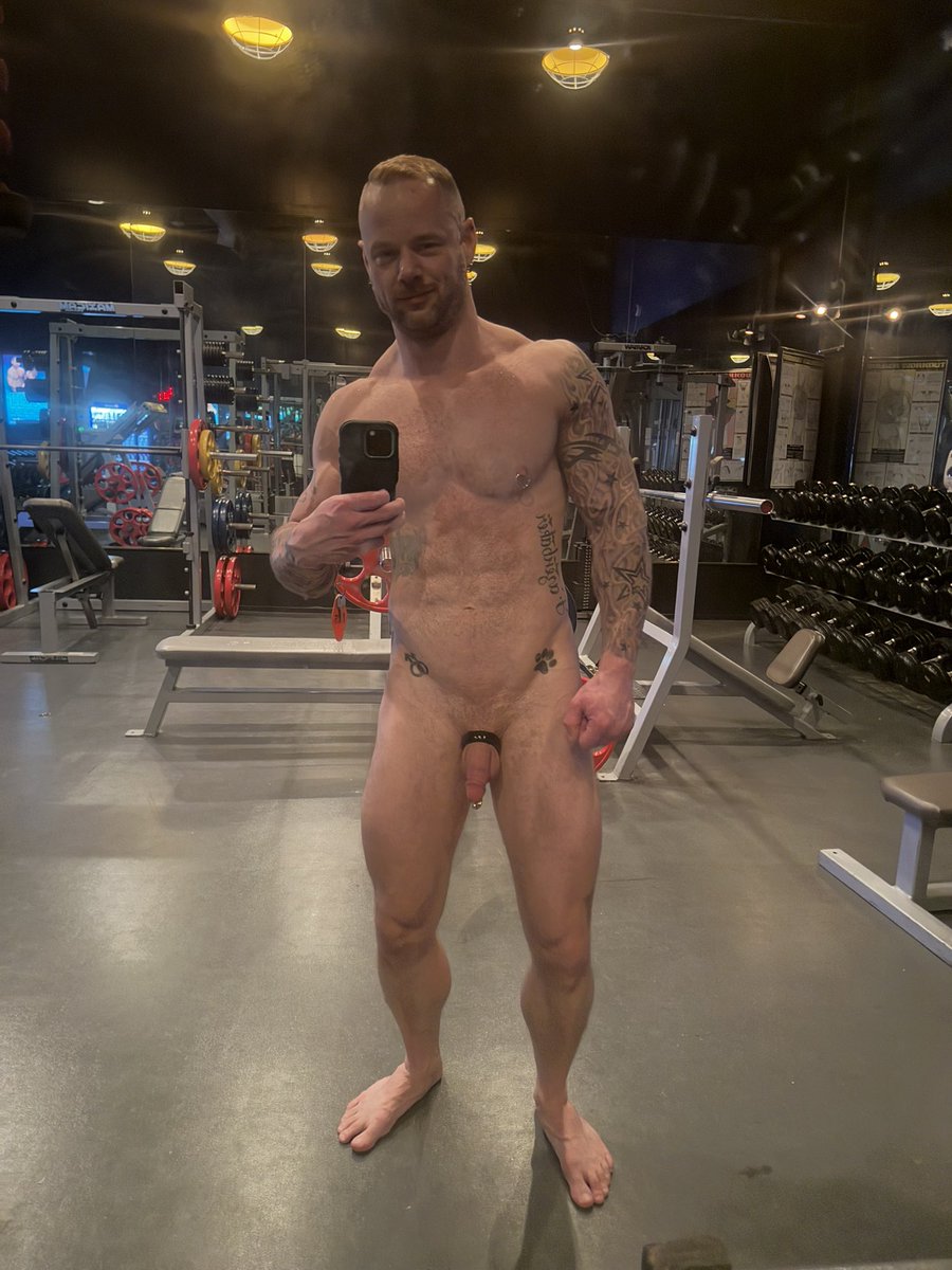 USNCOMBATVET (Montreal 4/17-4/22; Paris 5/9-11) tweet media