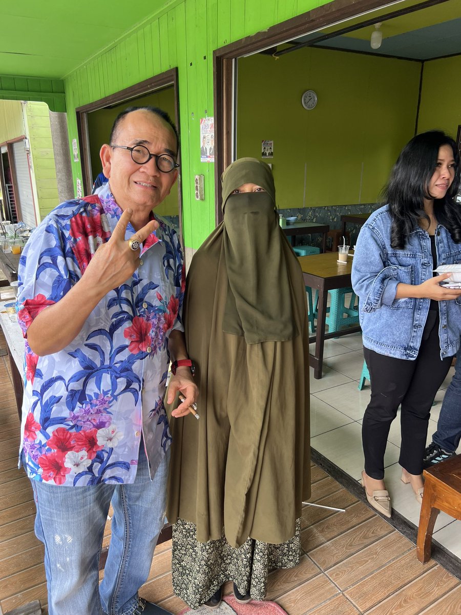 Ca Imin mengenai PDI Perjuangan terhadap Pemerintahan Prabowo Subiayanto, tolong tidak usah kau ajari Ikan berenang Ketua Umum Kami Prof DR Hajah Megawati Soekarnoputri Presiden RI ke 5 sudah tepat apa yang dilakukan Ketua Umum PDi Perjuangan sekarang dan hubungan Ibu da Pak