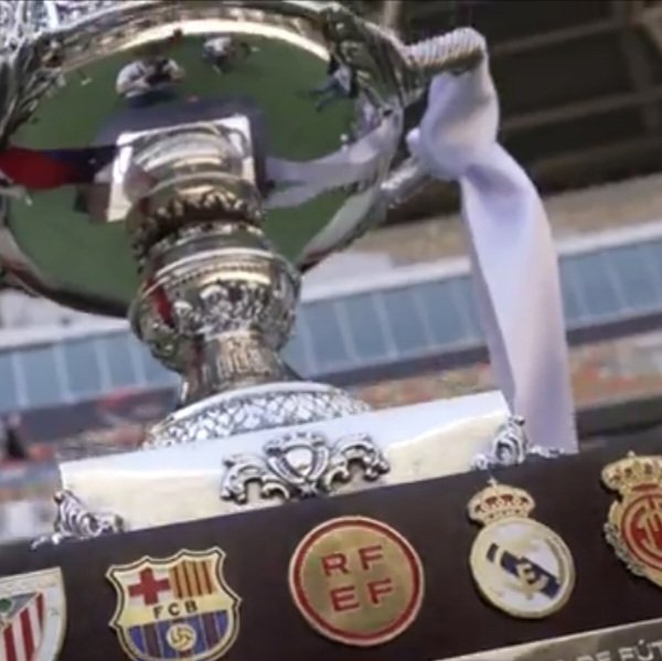manuel19621119's tweet photo. Todo preparado para la final del domingo, el @realmadrid de @mrancelotti defenderá título frente al VARcelona de @hansiflickpage
¡Hala Madrid!
#HalaMadrid
#RMSupercopa
#SuperSupercopa
#SupercopadeEspaña
#Supercup
#Supercopa2025
#reALMAdrid
#temporada2024_2025
#realmadrid https://t.co/Qv7C0SPA6h
