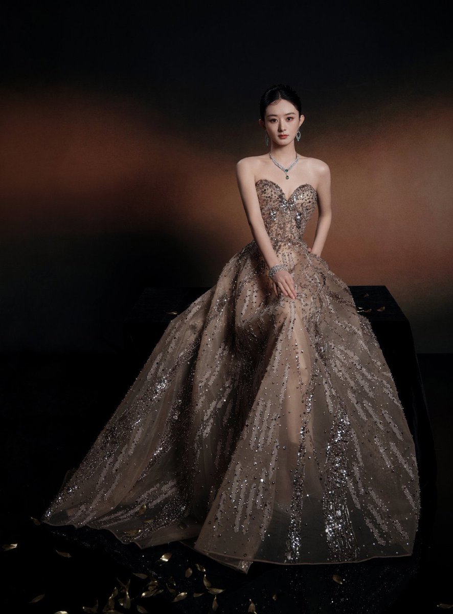 dramapotatoe's tweet photo. #ZhaoLiying for 2024 Weibo Night

More snaps - https://t.co/P0rBF9PRu5 https://t.co/0bpVA2Ifym