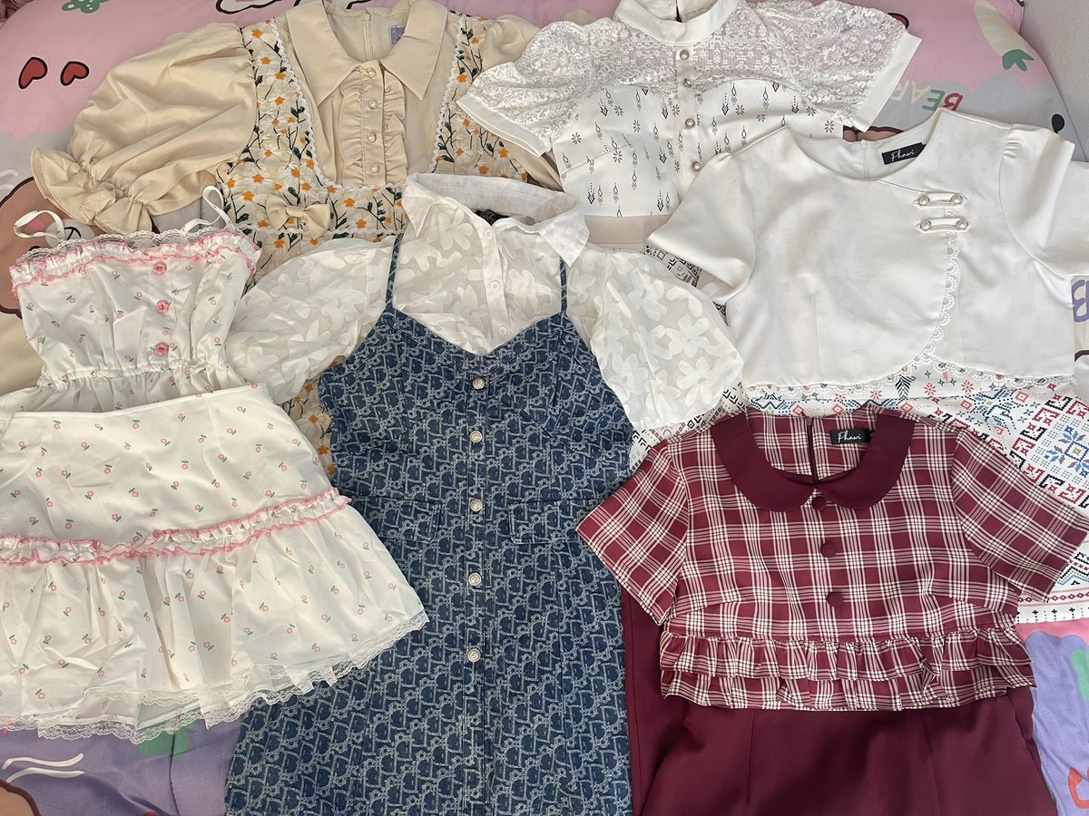 Gnightt's tweet photo. 🪄 ส่งต่อเสื้อผ้า กระเป๋า new&amp;used ☁️  

  🫧 มีมากกว่าในรูป มือ1/2 งานไอจี

   🎀 เหมาส่ง 50.- ปัก+รี ค่าส่ง 40.-

#ส่งต่อเสื้อผ้า #ส่งต่อกระเป๋า #cintageshop #mon2sun #vghbkk  #promthong #kappabkk #promthong #atipashop #เสื้อผ้าสาวอวบ #ส่งต่อเสื้อผ้าสาวอวบ #ส่งต่อเสื้อผ้ามือสอง https://t.co/Co5PuI577d