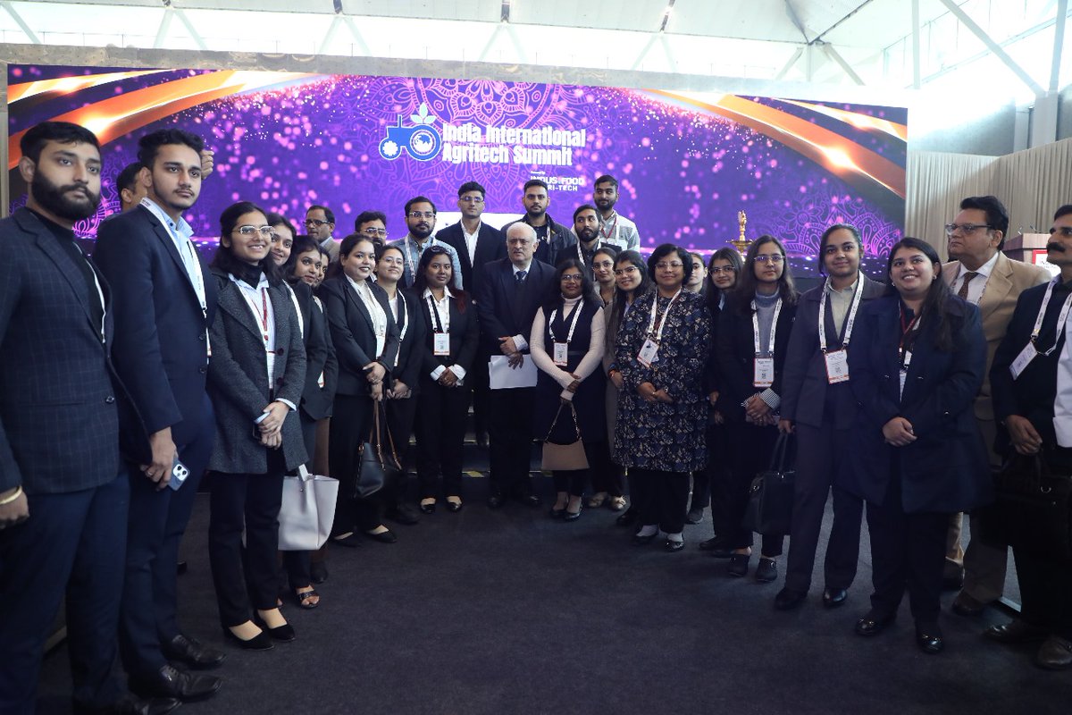 IndusfoodH's tweet photo. Day 2 Moments at Indusfood Hospitality 2025!

📍 Venue: Yashobhoomi, IICC, Dwarka, New Delhi

@IDIngredients | @TPCI_ | @indusfoodshow | @indusfood_mfg | @IndiaExpoCentre 

#IndusfoodHospitality #Day2Highlights #HospitalityInnovation #IndustryLeaders #NetworkingMoments https://t.co/sGbZXymzgc