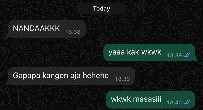 PurpleRainTH's tweet photo. cubanget ni orang aaaaaaa, langsung jadian aja bole ga 😔 https://t.co/skJvleZshU