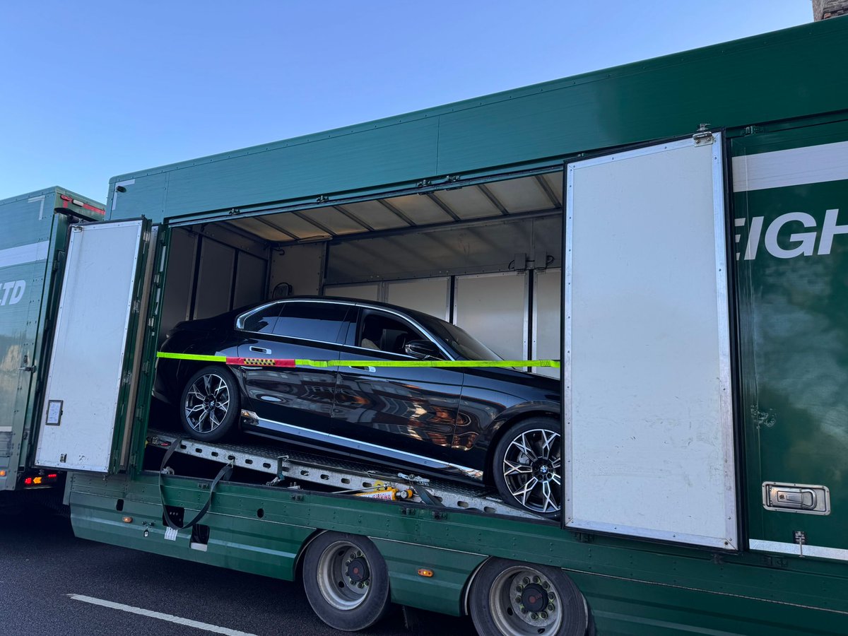 ImperialRide's tweet photo. BMW 750 New Addition to Imperial Ride Fleet https://t.co/NLzkKvv5BF