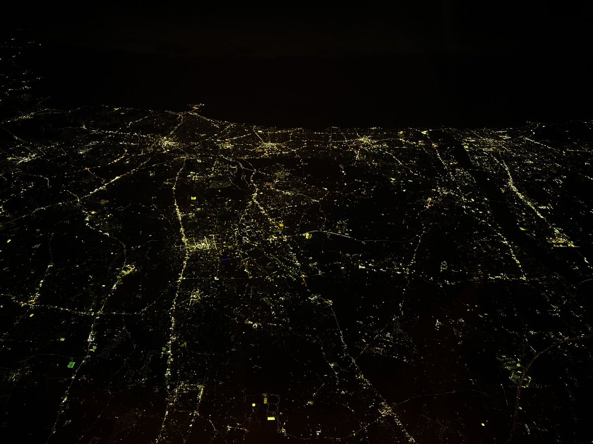 夜の東京は明るいですねー