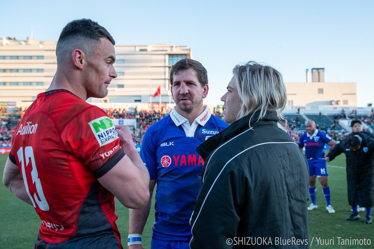 🇿🇦NO SIDE🇿🇦
#横浜キヤノンイーグルス🤝 #静岡ブルーレヴズ
🦅 #ジェシー・クリエル 選手
🦅 #ファフ・デクラーク 選手
🗻 #クワッガ・スミス 選手

次回の対戦を楽しみにしています‼️