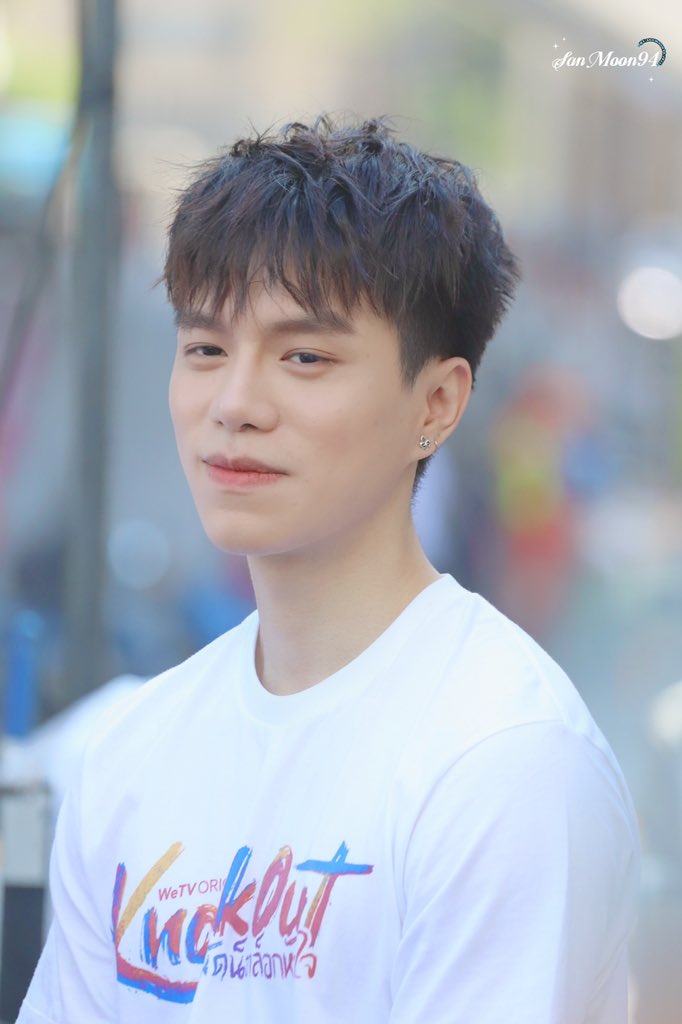 sanmoon948's tweet photo. [110125] ~ 

ดีใจที่ได้เจอกัน😁

#บวงสรวงKnockOut
#KnockOutTheSeries #หมัดน็อกล็อกหัวใจ
#wiset  #WiWiset  #wiwitestt
#WeTVth #WeTVOriginal
#DeeHupHouse #DeeHup https://t.co/rofDQDwCwT