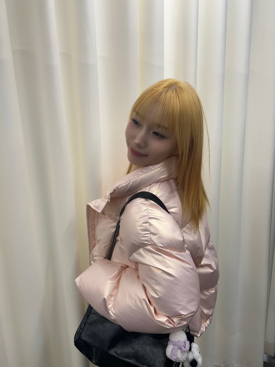 seoyoungeunpics's tweet photo. 🫧🦊 250111 https://t.co/dH4SA0Fan1