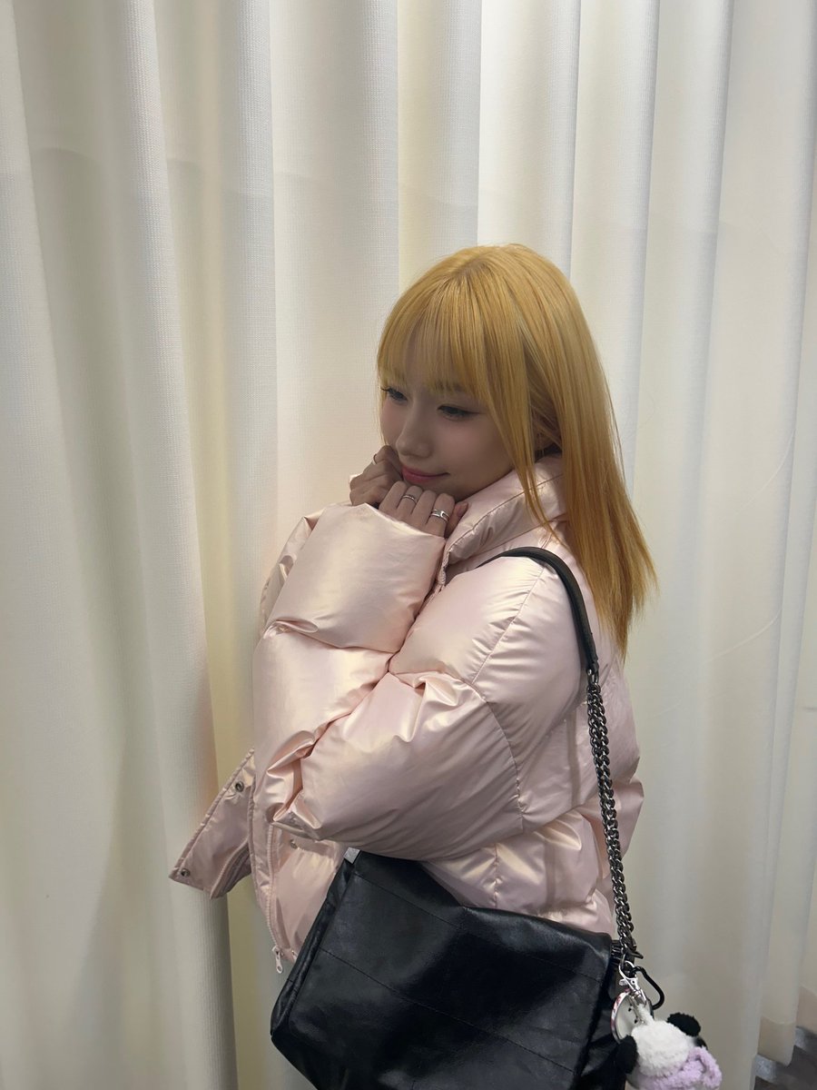 seoyoungeunpics's tweet photo. 🫧🦊 250111 https://t.co/dH4SA0Fan1