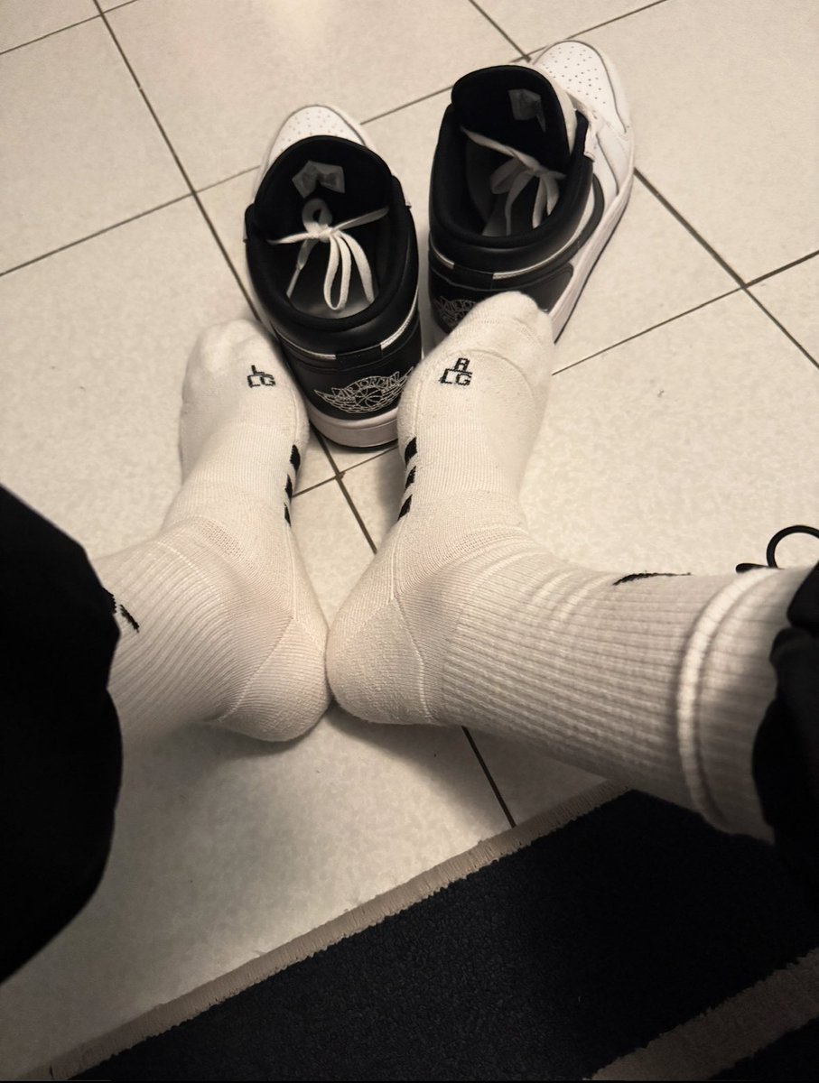 wix (@wjixin13) on Twitter photo 