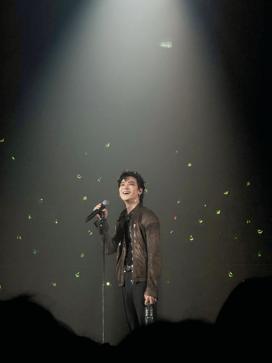 รอยยิ้ม ที่ฉันหลงรักมาตลอด
<a href="/jaybnow_hr/">.</a> #JAYB_RoadRunner #JAYBTAPERELOADINBKK_Day1 #jayb #jayb_tapereloadinbkk #JAYBTAPERELOADINBKK_D1