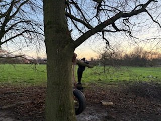 NectonFS's tweet image. Forest club were back this week after school. Wonderful to see some new faces join us for an adventurous hour in our wonderful space. Lots of ideas and laughter, great end to a school day with the gorgeous sunset around us.