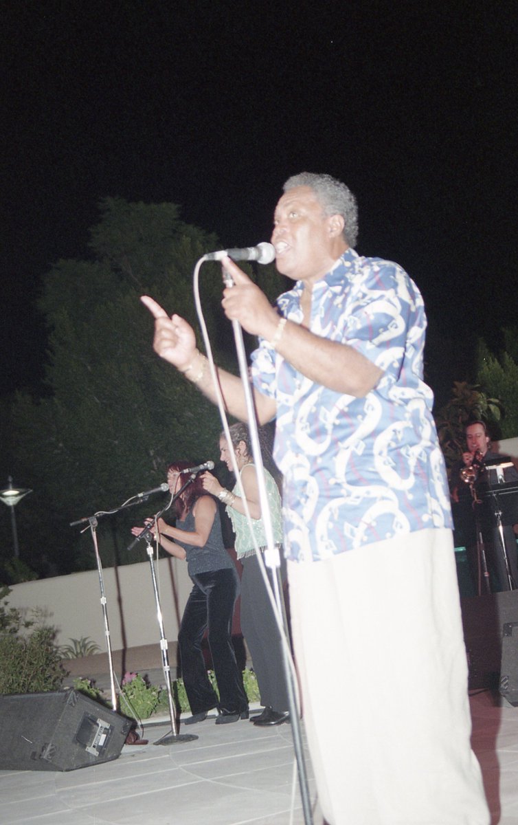 ACelebrityPhoto's tweet photo. RIP Sam Moore
Met him in Scottsdale, Arizona around 2000
After his show he &amp; his wife Joyce McRae took me to dinner
Up walked a guy who asked if he could join us
I looked up &amp; said "Billy Preston, the 5th Beatle
Hell no" in surprise
Preston thought I meant he couldn't join us https://t.co/q6htggTy5R