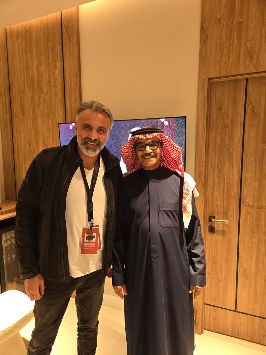 خاصّ بالصور- رابح صقر، نوال، أميمة طالب وعايض يُبدعون بحفلات السعودية بعدسة المخرج كميل طانيوس
 bisara7a.com/?p=272837 

<a href="/Turki_alalshikh/">TURKI ALALSHIKH</a> <a href="/GEA_SA/">الهيئة العامة للترفيه</a> <a href="/KamilTanios/">Kamil Tanios</a> <a href="/RabehSaqer/">Rabeh Saqer رابح صقر</a> <a href="/aboutoumaima/">أميمة طالب</a> <a href="/nawalofficial0/">نوال</a>  <a href="/ay12dy/">عايض يوسف | Ayedh yousef</a> <a href="/Benchmark_ksa/">Benchmark | بنش مارك</a> 

#كميل_طانيوس