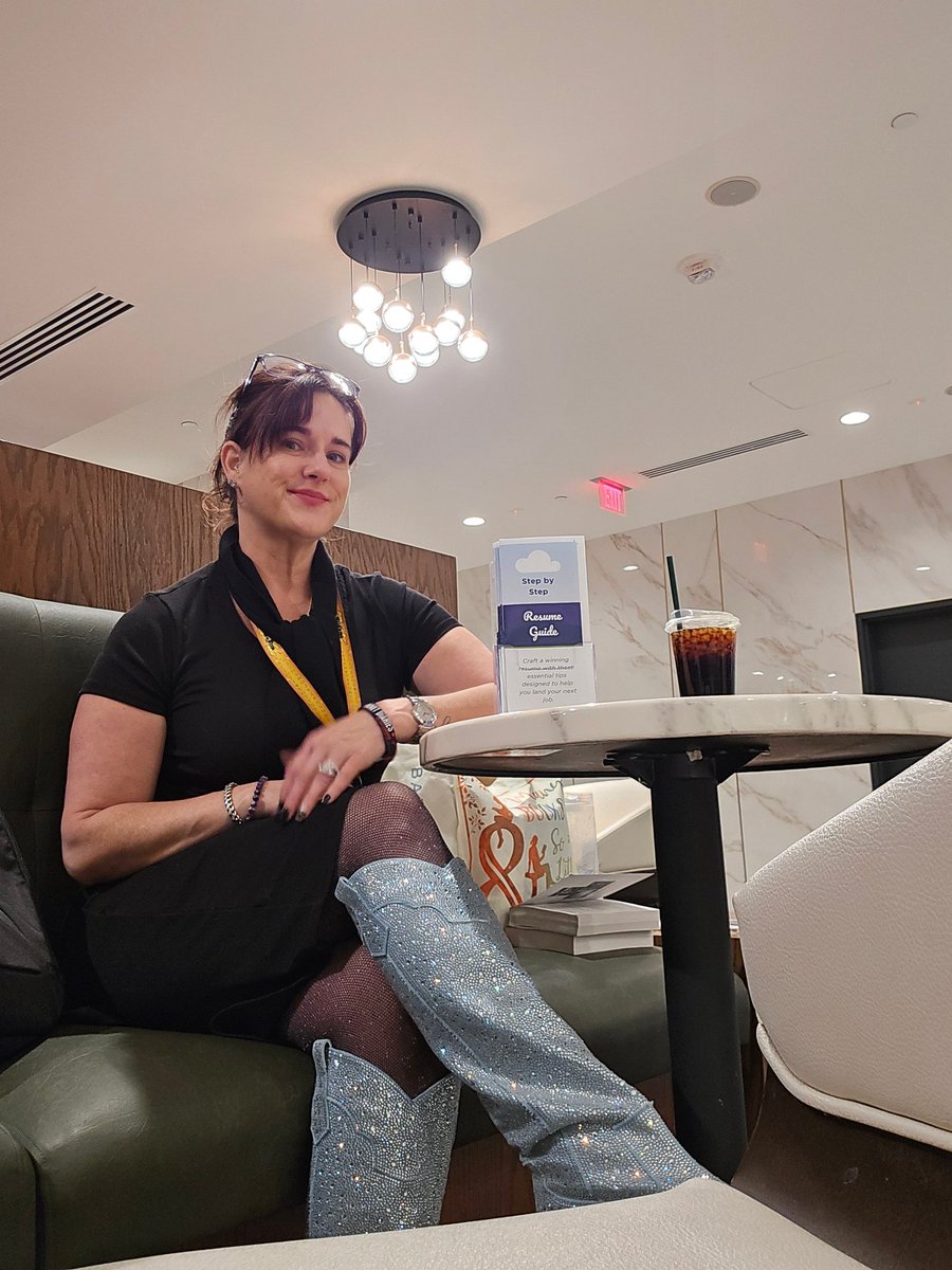 ⚜️KirstenSireciɹǝuuǝR☠️ Connector | Volunteer tweet media