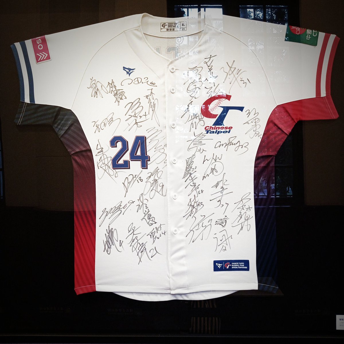 WonDerOuYang's tweet photo. #世界棒球12強賽
#WBSCPremier12
#2024WBSCPremier12Champion🏆
#ChineseTaipei🏆
#TeamTAIWAN💪💪💪💪💪 https://t.co/NXkmqIFnoE