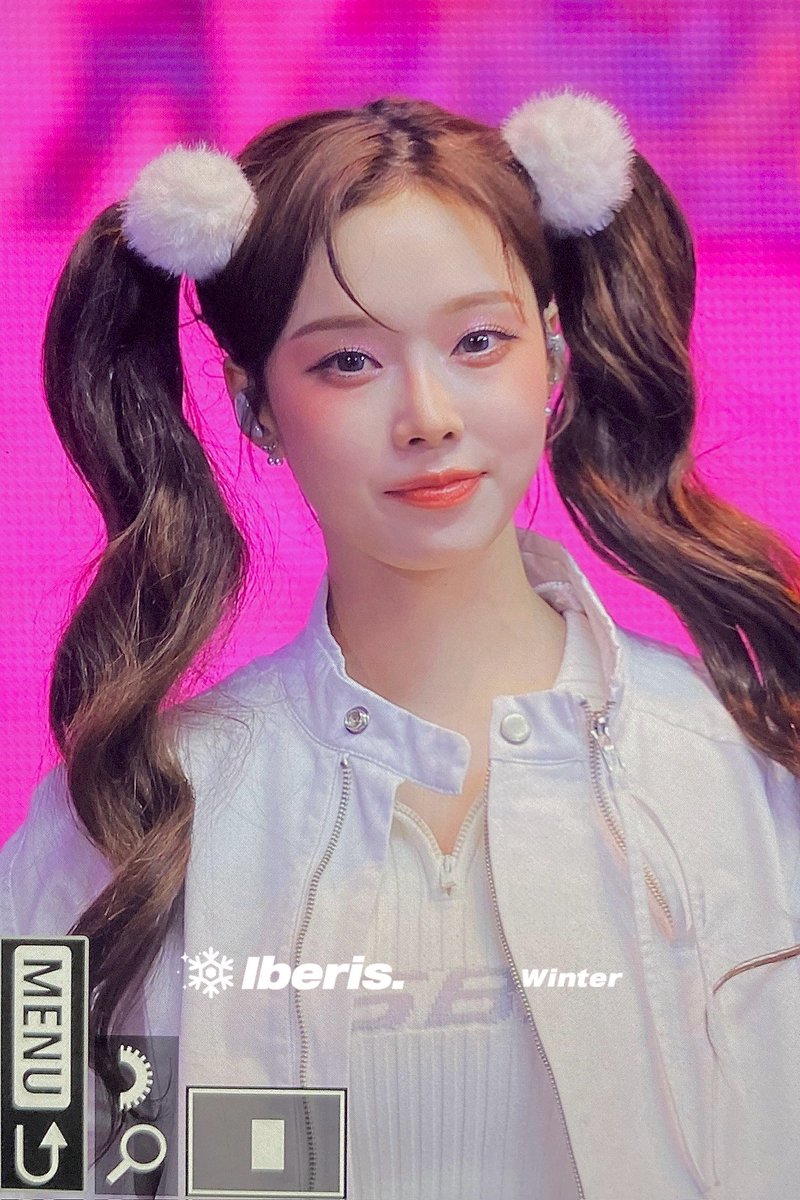 iberiswinter's tweet photo. 250111 SMTOWN #윈터 #winter #에스파 #aespa https://t.co/A3myCqvT0b