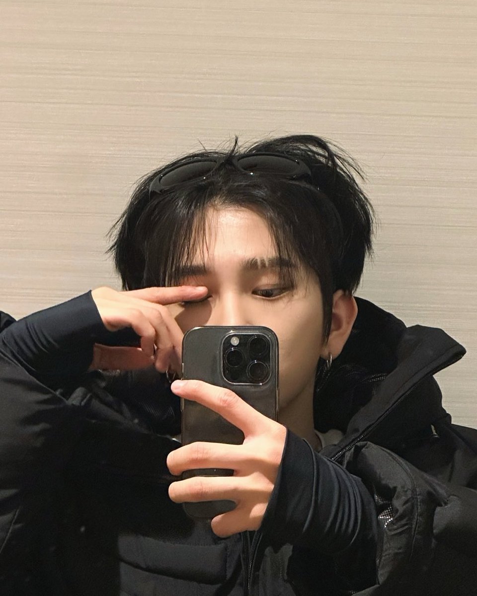 BAEKSEUNG_CREAM's tweet photo. 250111 인스타 #백승 

😎썬구리😎

#이펙스 #EPEX #BAEKSEUNG https://t.co/6PLoOl7SEA