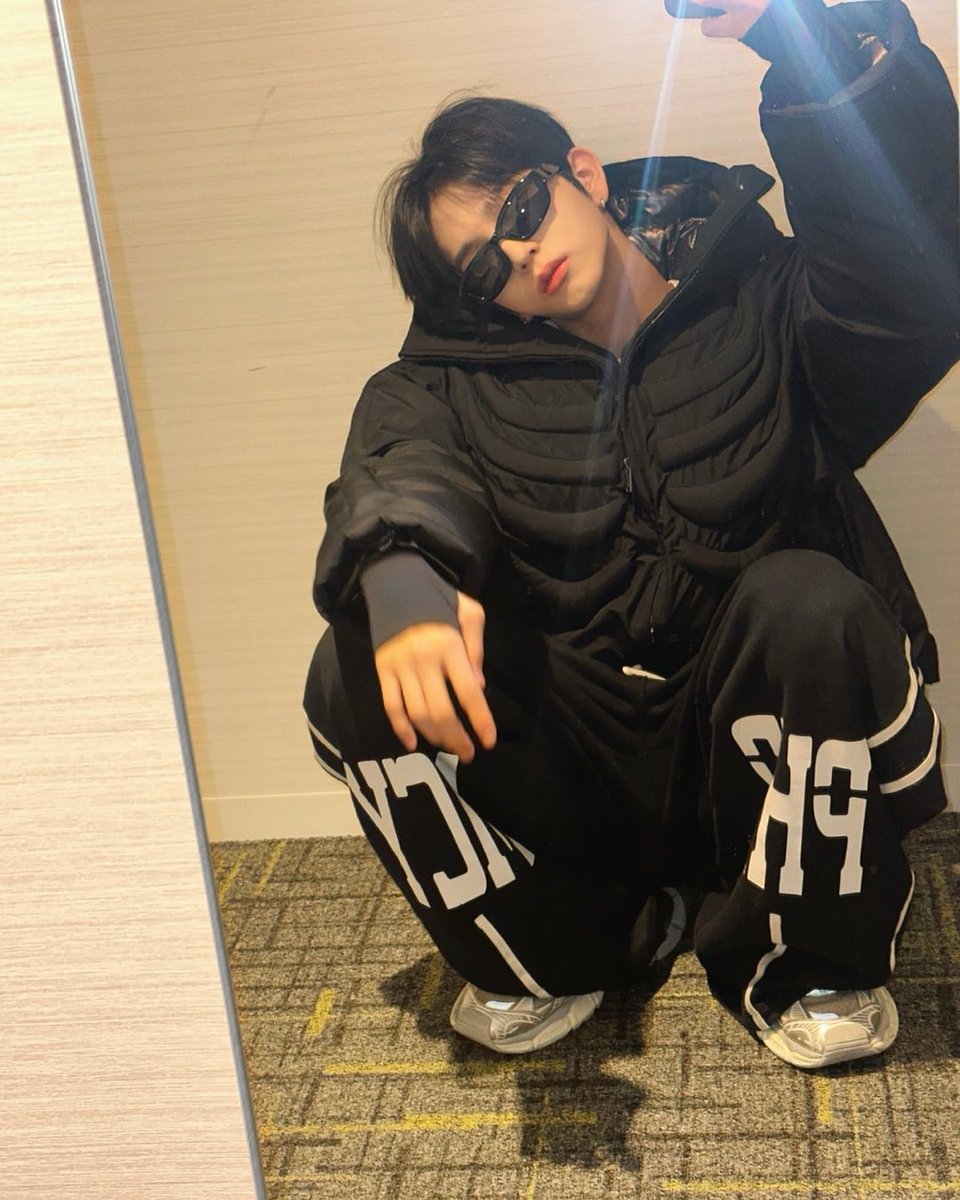 BAEKSEUNG_CREAM's tweet photo. 250111 인스타 #백승 

😎썬구리😎

#이펙스 #EPEX #BAEKSEUNG https://t.co/6PLoOl7SEA