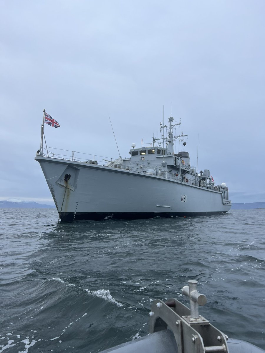 HMS Cattistock tweet media