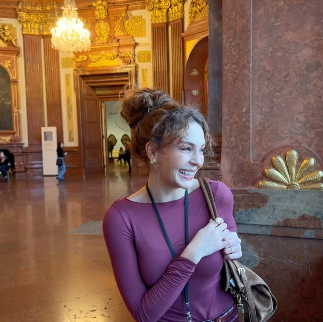 Kendisine Aşık Olduğumuz doğrudur ❤️🌹😌

#EbruŞahin