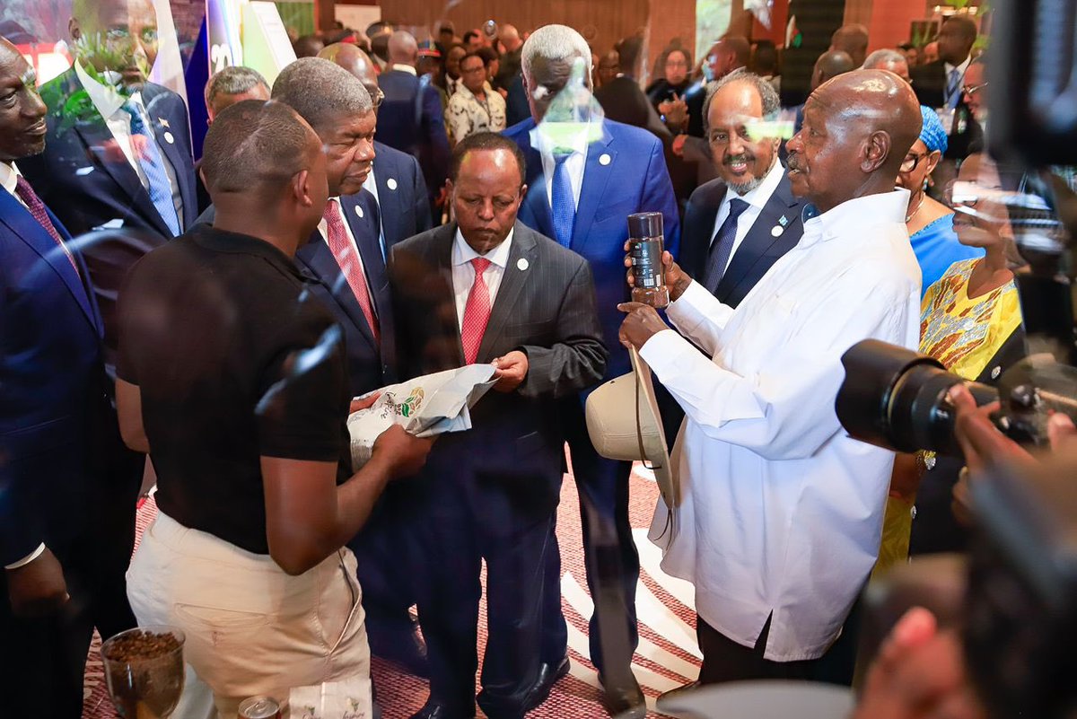 We are excited to have H.E. <a href="/KagutaMuseveni/">Yoweri K Museveni</a> officially launch the #AfricaCoffeeFestival at the #CAADPKampala25 Summit, The festival is set to take place from 10th to 12th October at the Africa Coffee Park in Ntungamo, celebrating coffee as a key driver of trade &amp; value addition.