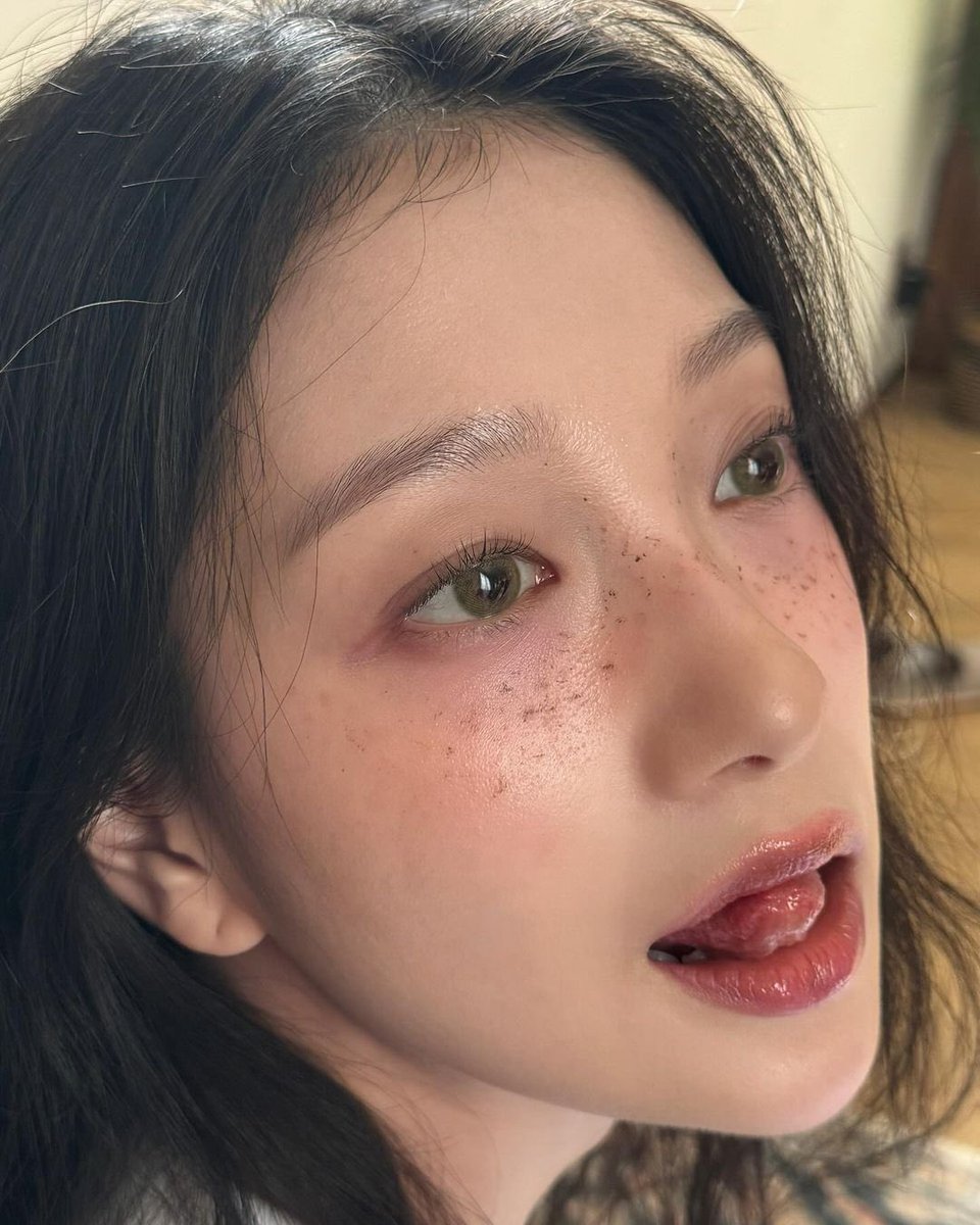 1justfaces1's tweet photo. 𝐒 𝐄 𝐎 𝐘 𝐄 𝐎 𝐍 🎭 https://t.co/f6stRySnHn
