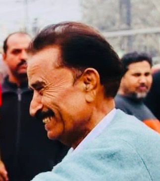 Progressive Students’ Collective (@pscollective_) on Twitter photo پروگریسو سٹوڈنٹس کولیکٹیو کے سابقہ رہنما ایڈووکیٹ حیدر علی بٹ <a href="/HaiderSalma_/">Haider Ali Butt</a> اور رکن مرکزی کابینہ شیر علی کے والد مزدور رہنما محترم عبداللہ بٹ انتقال کر گئے ہیں۔انکی نماز جنازہ رات دس بجے ریلوے پھا ٹک مریدکے میں ادا کی جائے گی۔ دکھ کے ان لمحات میں ہم کامریڈز کے ساتھ برابر شریک ہیں پروگریسو سٹوڈنٹس کولیکٹیو کے سابقہ رہنما ایڈووکیٹ حیدر علی بٹ <a href="/HaiderSalma_/">Haider Ali Butt</a> اور رکن مرکزی کابینہ شیر علی کے والد مزدور رہنما محترم عبداللہ بٹ انتقال کر گئے ہیں۔انکی نماز جنازہ رات دس بجے ریلوے پھا ٹک مریدکے میں ادا کی جائے گی۔ دکھ کے ان لمحات میں ہم کامریڈز کے ساتھ برابر شریک ہیں