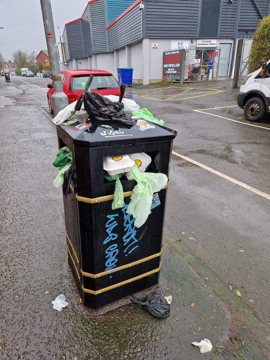 Emma Cassidy πππ€ (@cassidyemma) on Twitter photo Was it something we said, <a href="/belfastcc/">Belfast City Council</a>? The bins on Gibson Park Ave are a nasty game of poo bag jenga atm! Any chance they'll be emptied soon? π Was it something we said, <a href="/belfastcc/">Belfast City Council</a>? The bins on Gibson Park Ave are a nasty game of poo bag jenga atm! Any chance they'll be emptied soon? π
