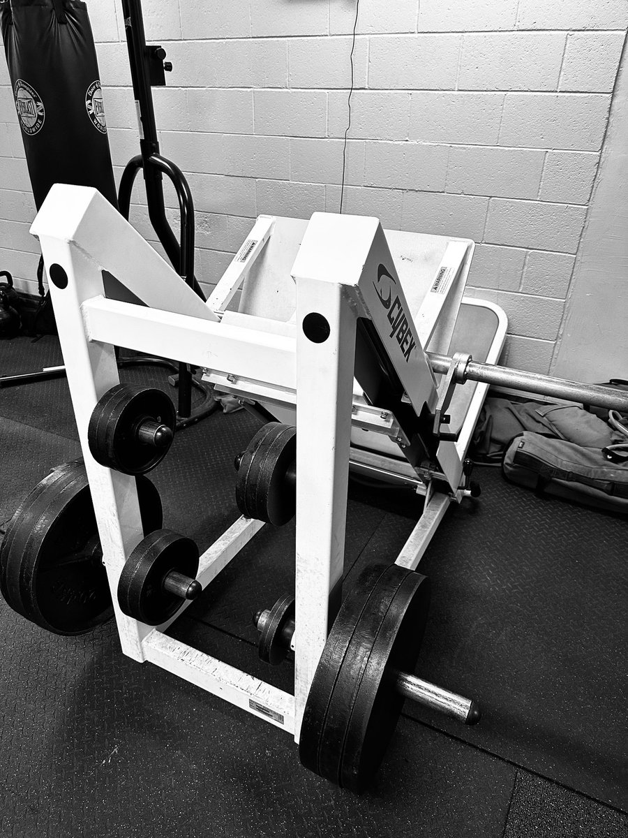 Some days, you just gotta push through. 

#0445club #DisciplineEqualsFreedom