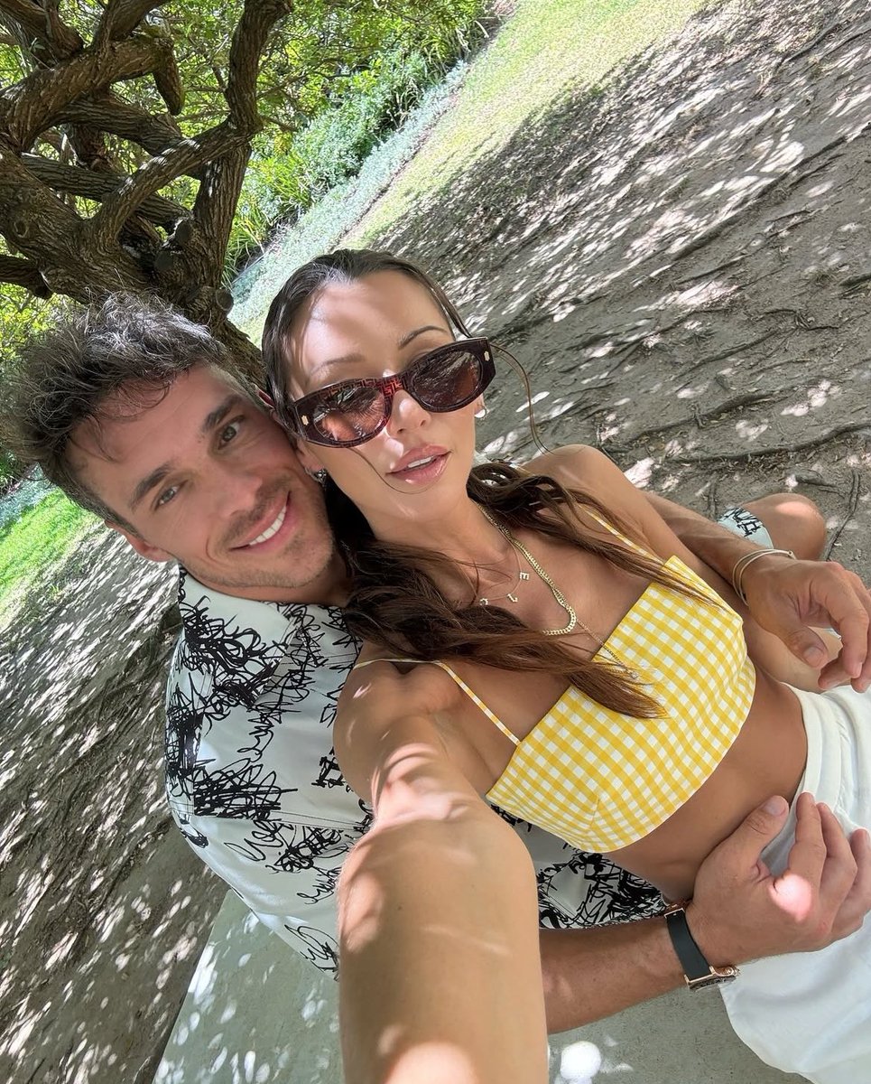 A MORENA TÁ VIVA! Jimmy via instagram com Eleanor! 💘💘💘

Janeiro 11, 2025 | Franschhoek, África do Sul