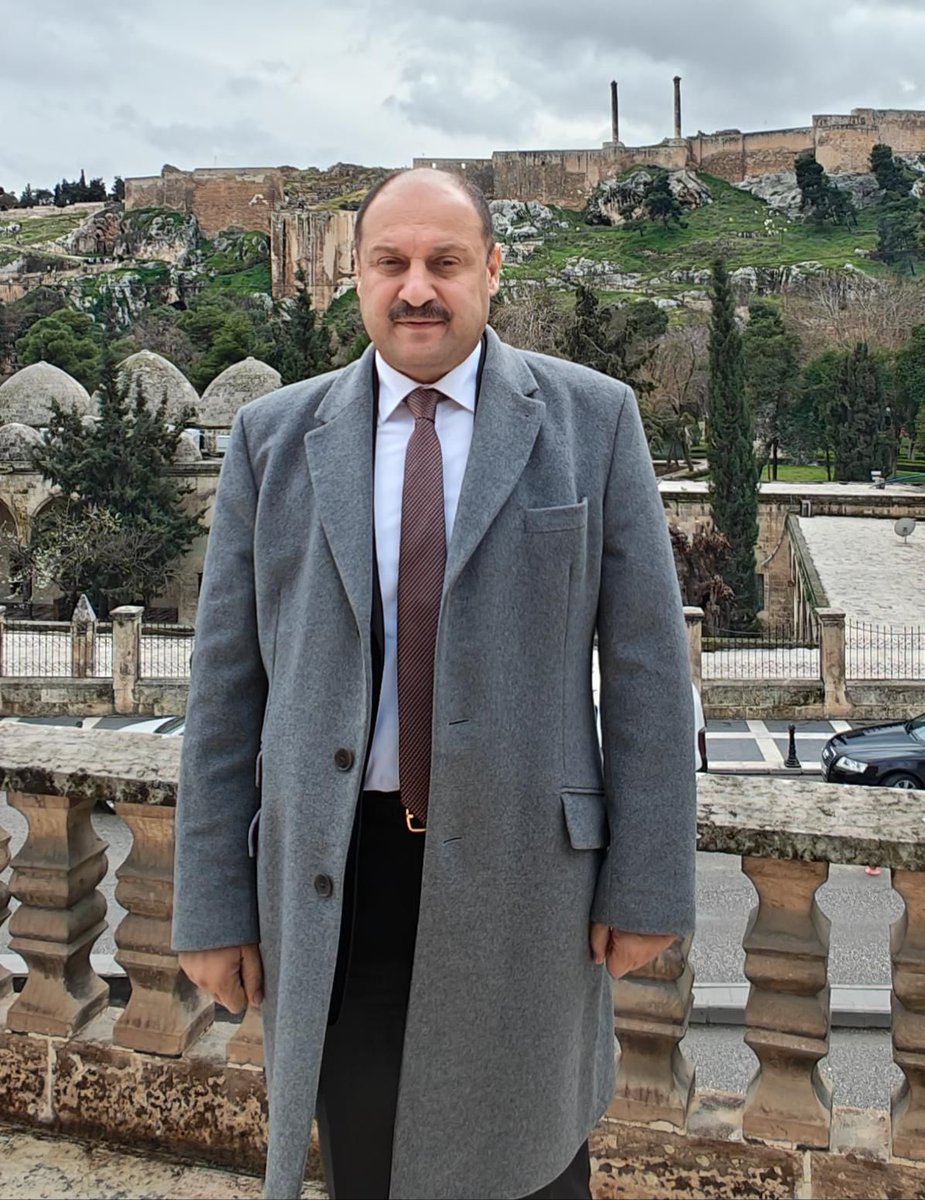 sevdanın adıdır Mehmet Kasım Gülpınar.

Şehr'ül Emin.

#mehmetkasımgülpınar