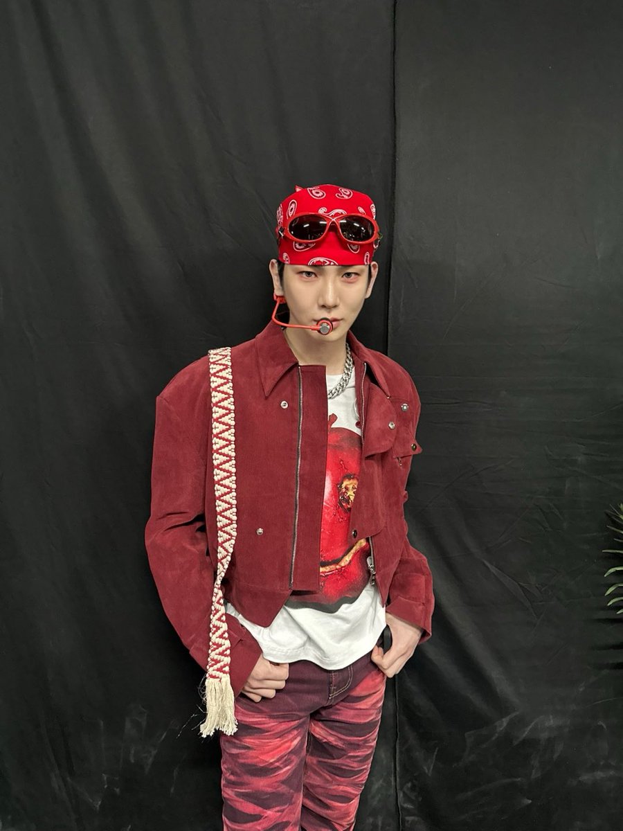 SHINee tweet media