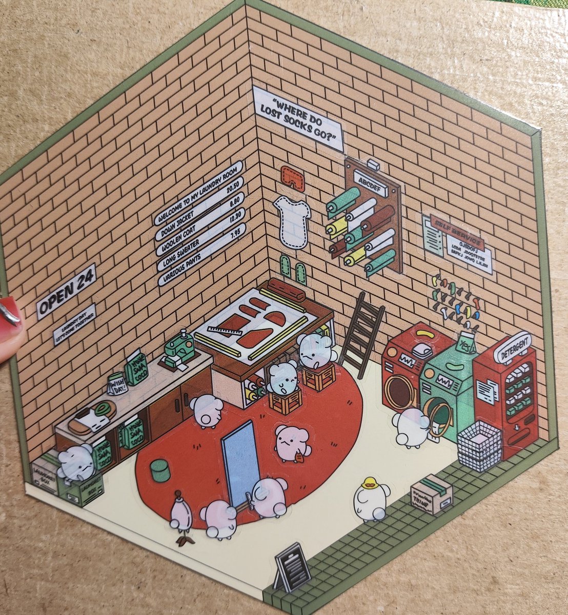 А это я с помощью наклеек собирала комнатки