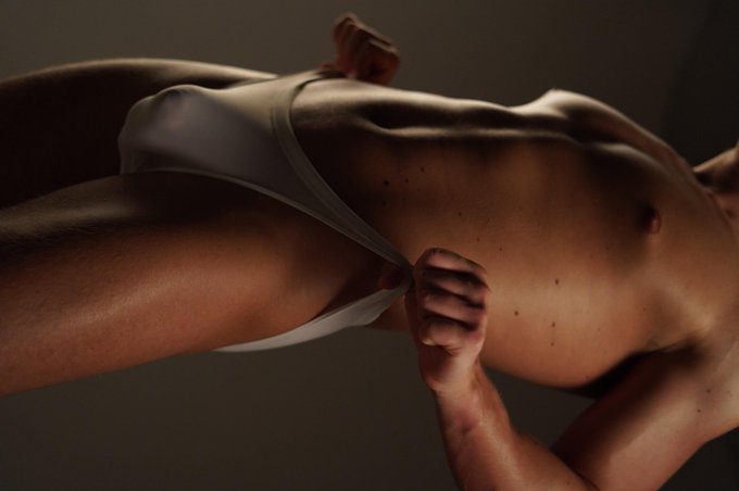 Watch Christian Levine's leaked NSFW photo on TwXstars