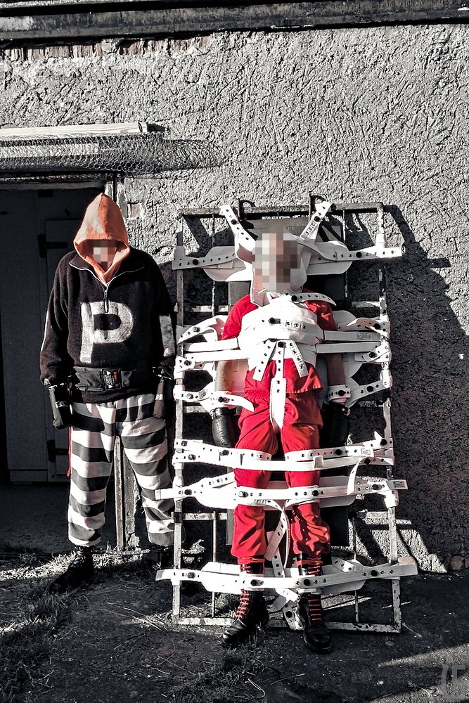 Strafe muss sein - don't you think, <a href="/strafobjekt/">strafobjekt</a>? 😜