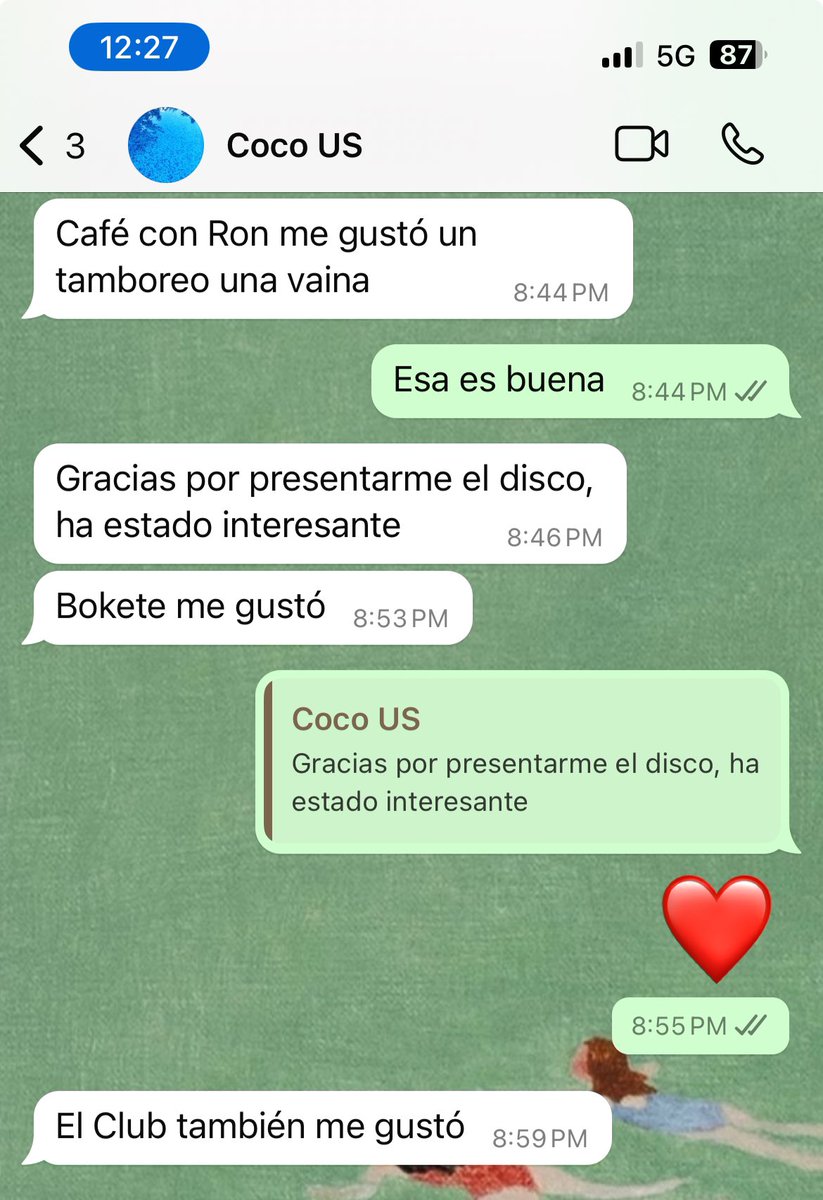 sarahfag's tweet photo. Le mostré a mi mamá (el regueton no es musica) el disco de bad bunny y wow what a surprise 🐰 https://t.co/i6igJY0H94