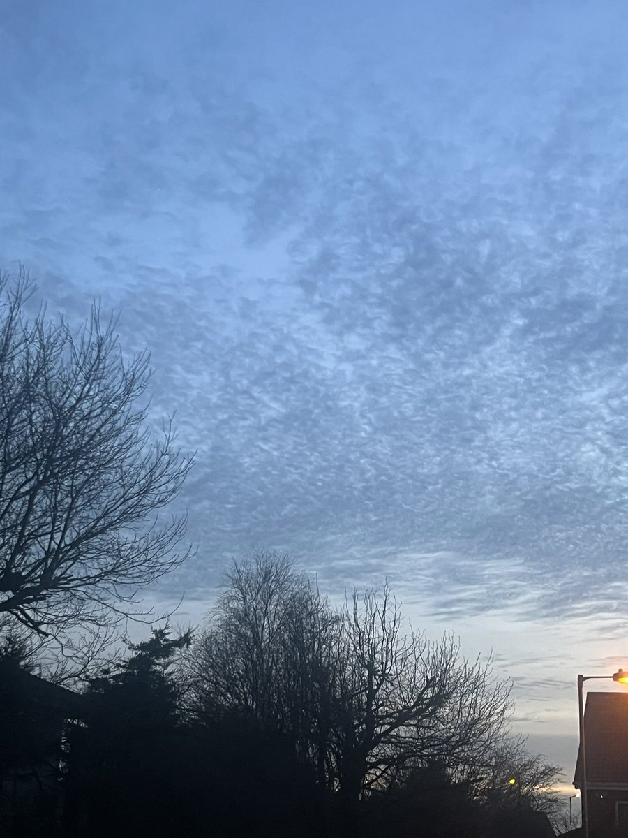 5pm - Blue Skies, bring on the Spring